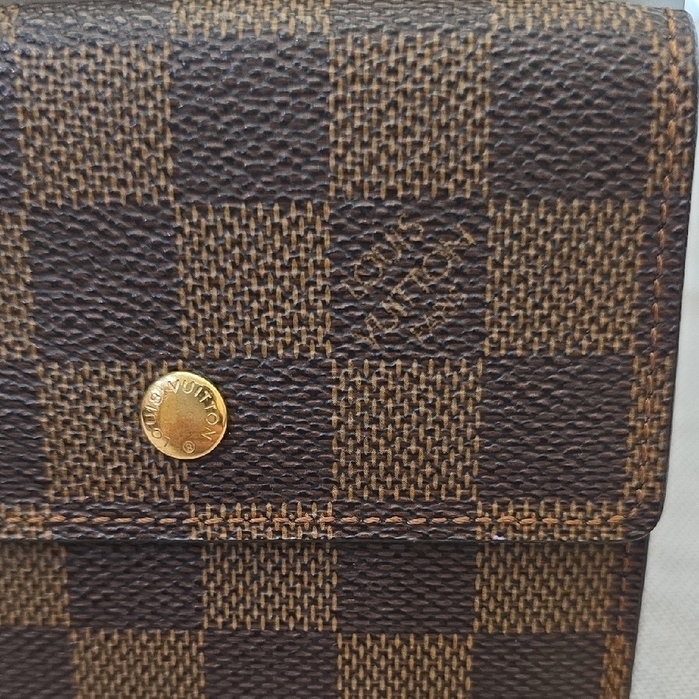 Louis Vuitton Damier Ebene Trifold Wallet EUC